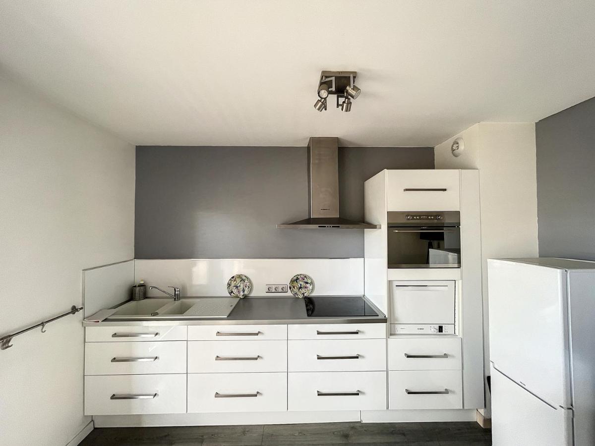 City & Cosy, Lyon Charcot- Wifi - Lave Linge - Balcon - Parking Екстериор снимка