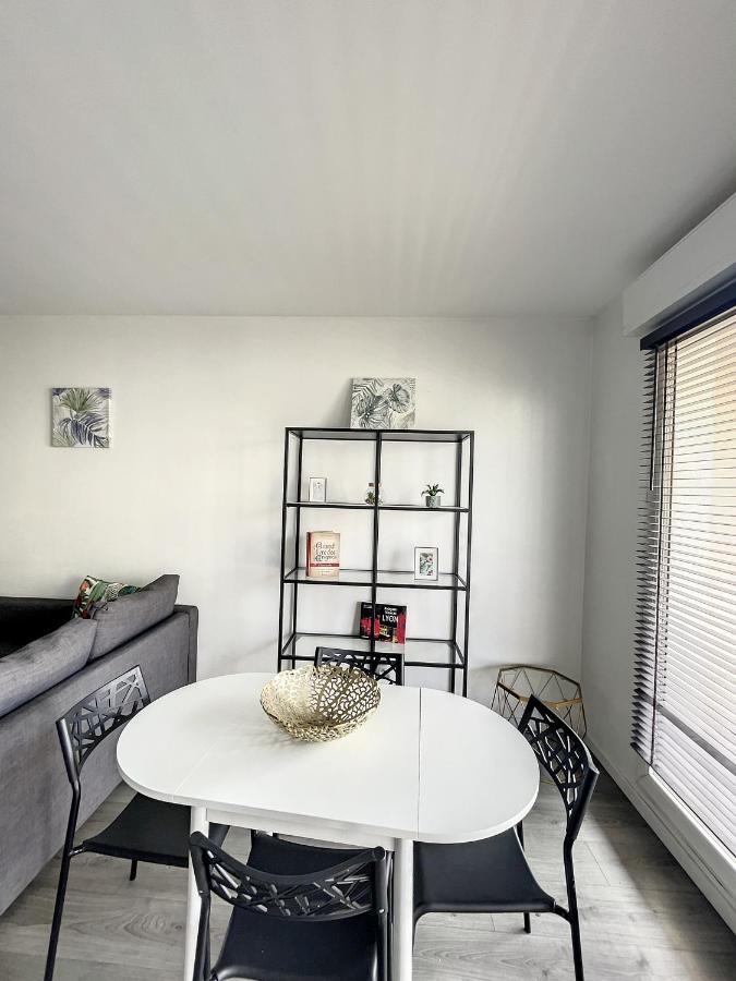 City & Cosy, Lyon Charcot- Wifi - Lave Linge - Balcon - Parking Екстериор снимка