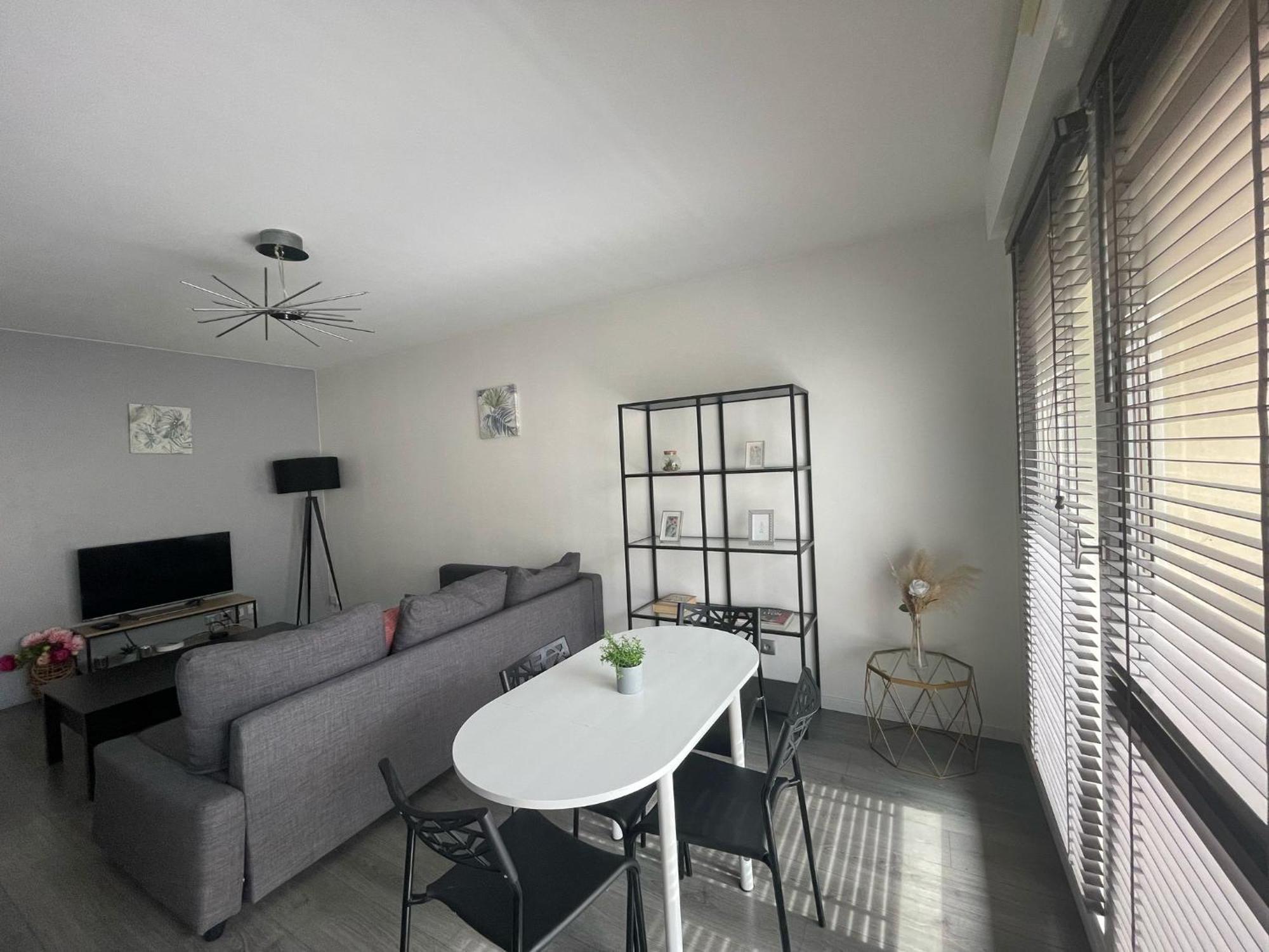 City & Cosy, Lyon Charcot- Wifi - Lave Linge - Balcon - Parking Екстериор снимка