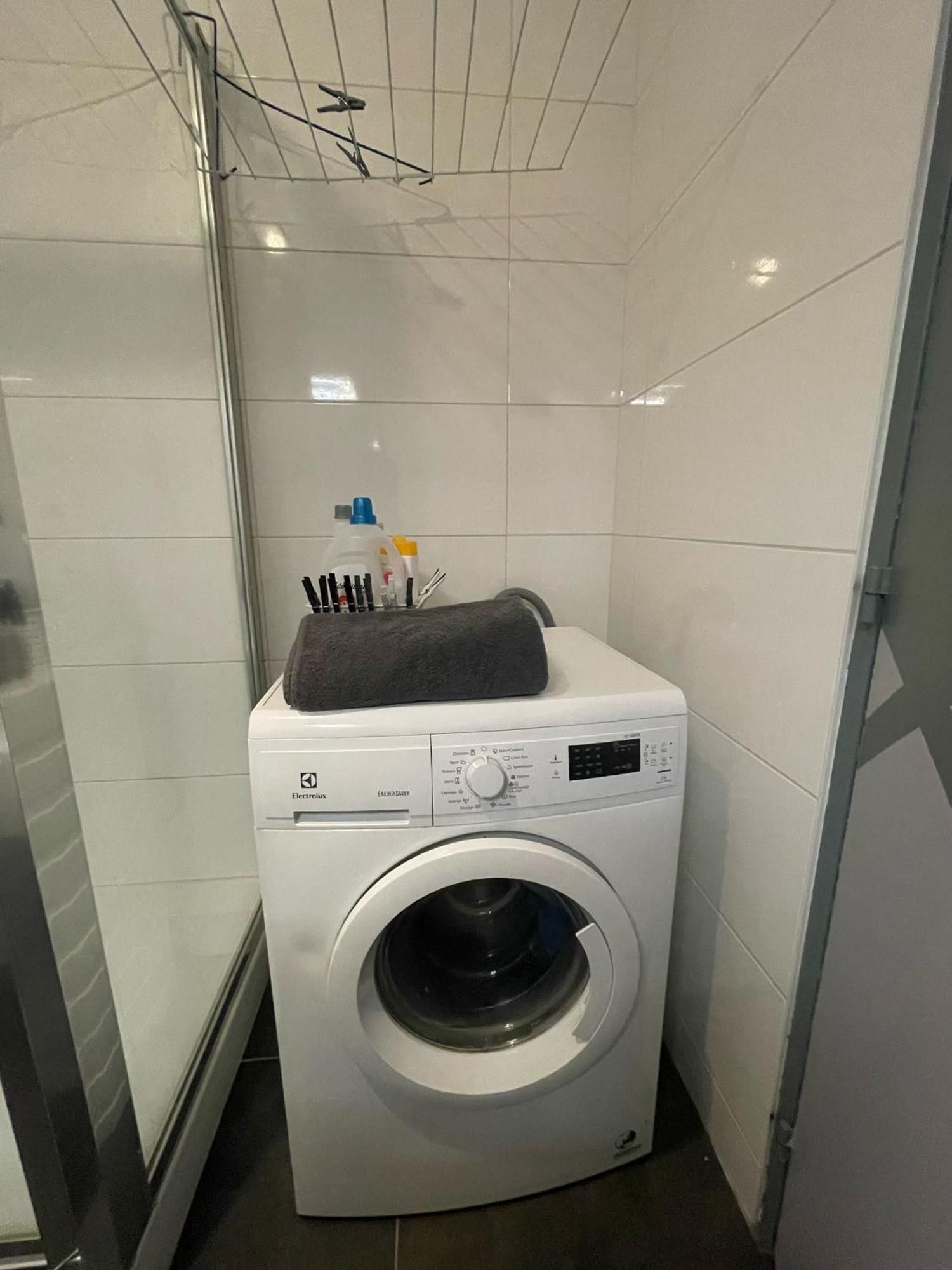 City & Cosy, Lyon Charcot- Wifi - Lave Linge - Balcon - Parking Екстериор снимка